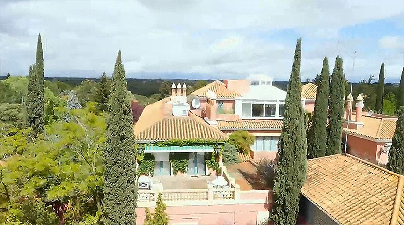 La lujosa mansión de José Luis Moreno en Boadilla del Monte