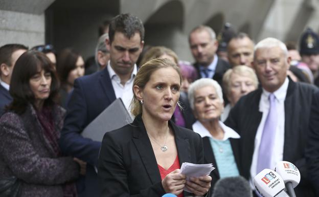 La hermana de la asesinada Jo Cox también es elegida diputada