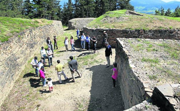 Urdaibai destapa sus joyas arqueológicas a través de varios recorridos guiados