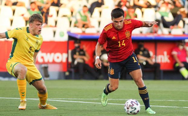 El Alavés pretende la cesión del jugador del Sporting Manu García