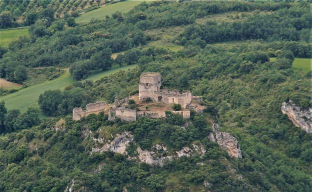 Estrenan una ruta para conocer Álava a través de sus diecisiete castillos y torres