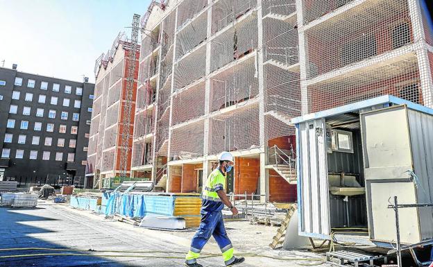 Vitoria triplica la construcción de viviendas en seis años por el auge del sector privado