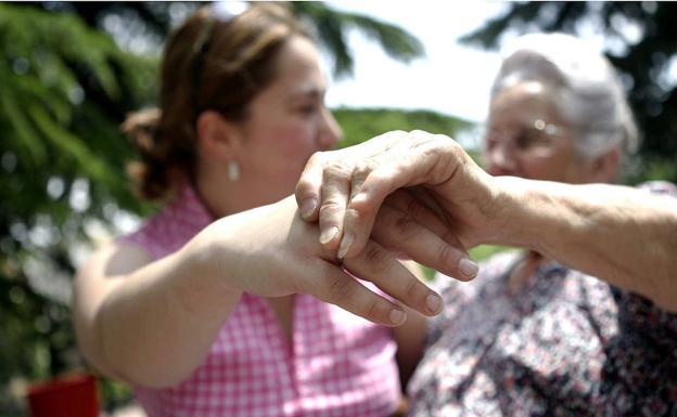 Vitoria congelará el precio del servicio de ayuda a domicilio a personas mayores en 2022