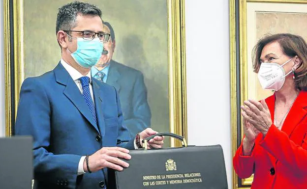 Las heridas provocadas por la sacudida de Sánchez afloran en el traspaso de carteras