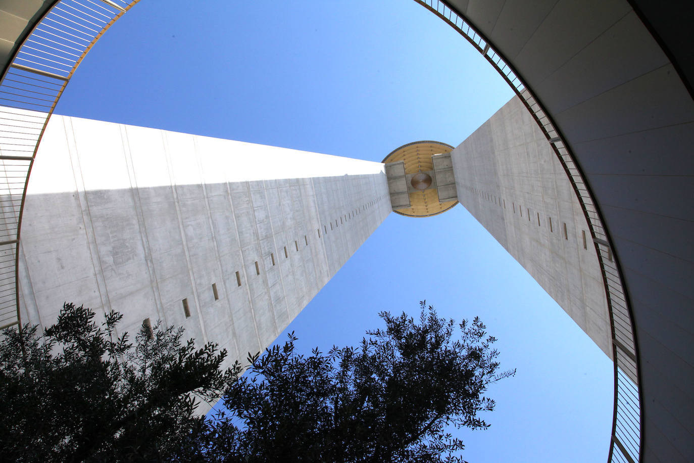 Así es por dentro el edificio Intempo de Benidorm, el residencial más alto de Europa