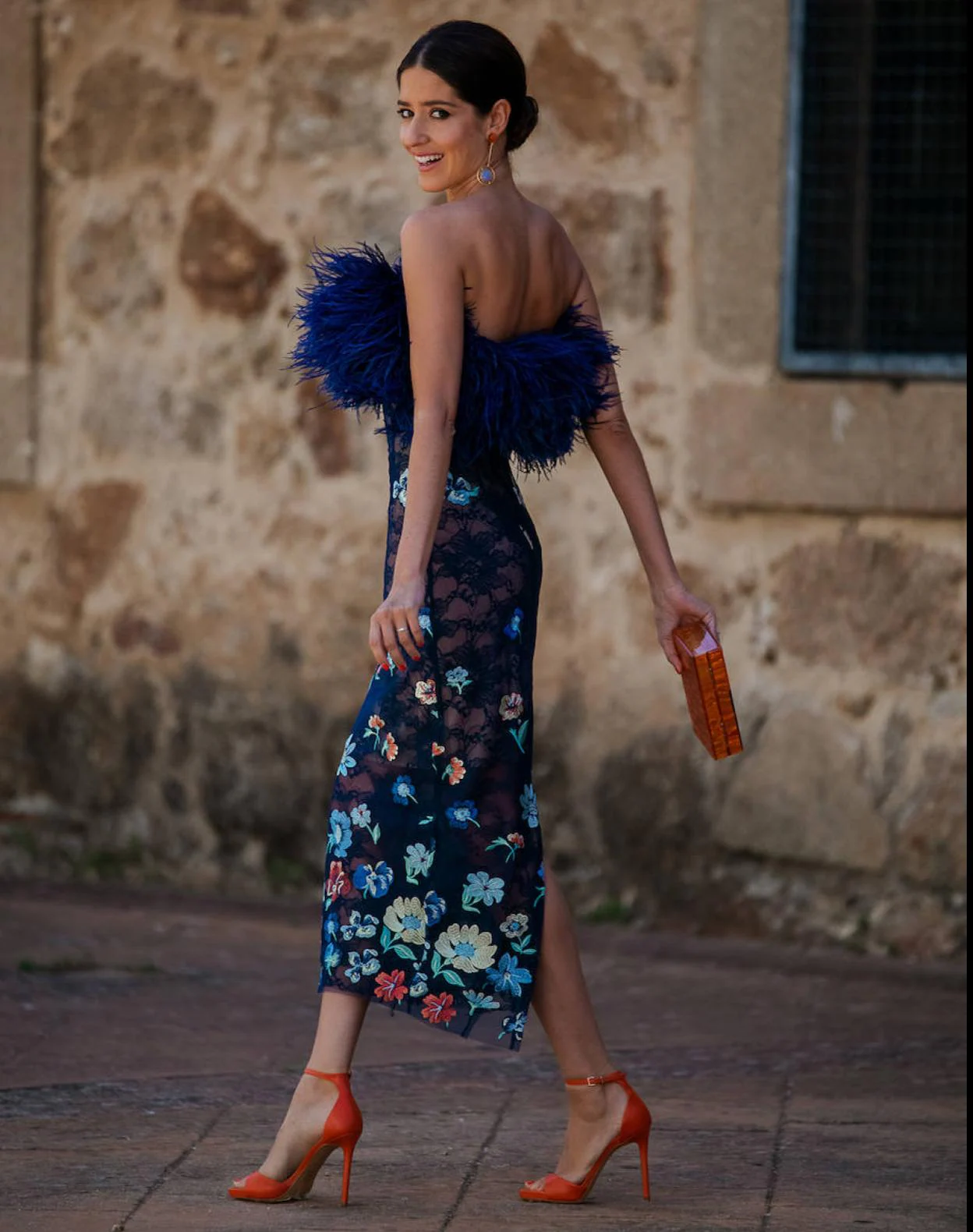 Invitada perfecta verano 2021: una perfecta con el vestido bilbaíno que lo tiene todo para en una boda | El Correo