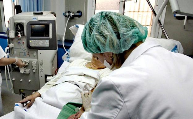 El tiempo medio de espera para una operación en el hospital es de 58 días