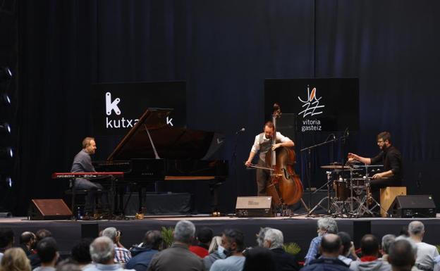 El Festival de Jazz de Vitoria se despide con un balance positivo en una edición de «mínimos»