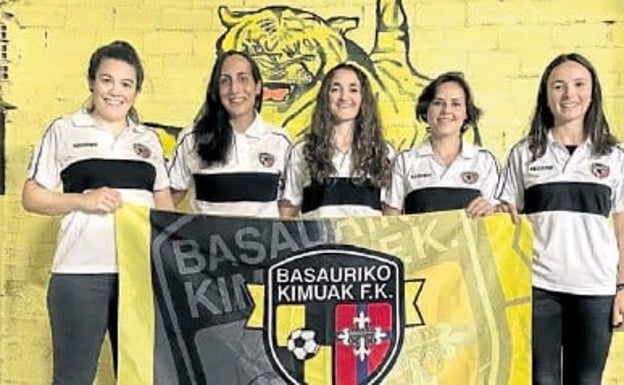 El Kimuak gana experiencia con el fichaje de ocho jugadoras del Barakaldo