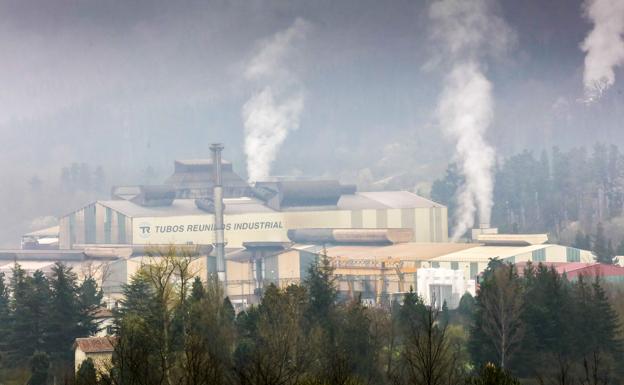 El Gobierno aprueba las ayudas para el rescate de Tubos Reunidos