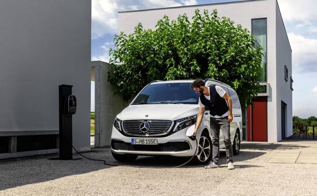 Mercedes-Benz anuncia que todos sus modelos tendrán versión eléctrica en 2025