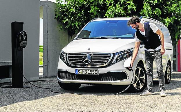 Mercedes-Benz anuncia que todos sus modelos tendrán versión eléctrica en 2025