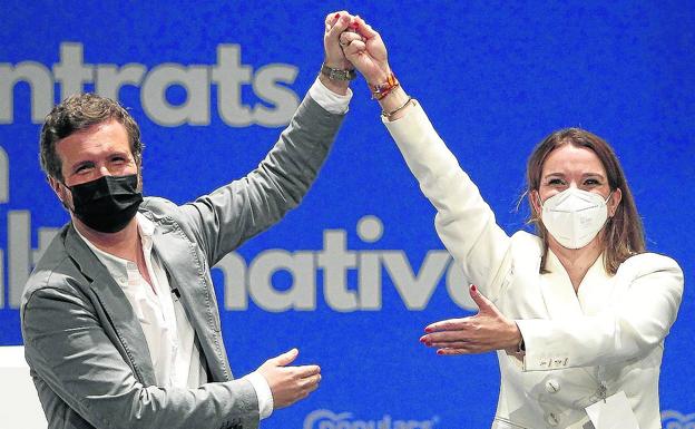 Casado sobre Sánchez: «Claro que se parece a 'Superman', está todo el día volando»