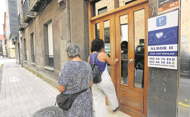 «Busco a unos chavales que nos la acaban de liar muy gorda», gritó una amiga de las víctimas