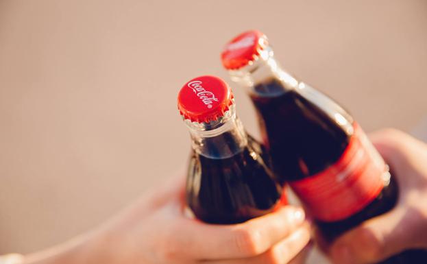 Coca Colaren akzioei esker aberastu zen herria