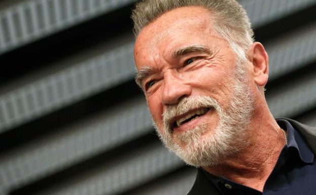 Arnold Schwarzenegger: bere inguruan dena dakizulakoan?
