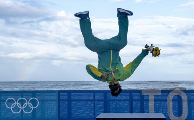 El campeón olímpico que aprendió surf con cajas de pescado