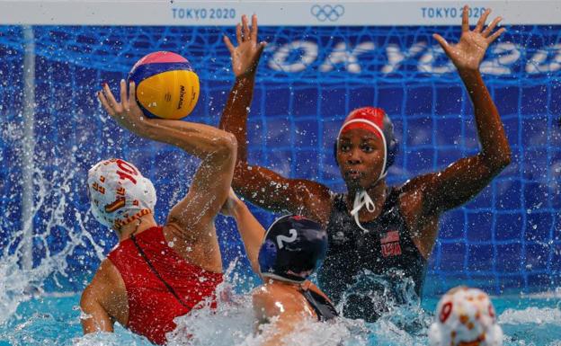 EE UU da un baño a España en la final de waterpolo