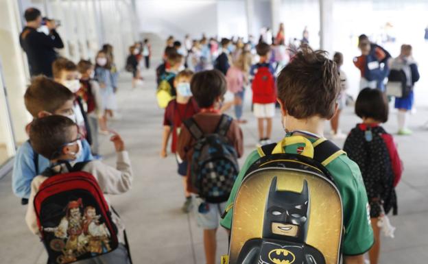 Educación prepara un nuevo protocolo anticovid para la vuelta al cole