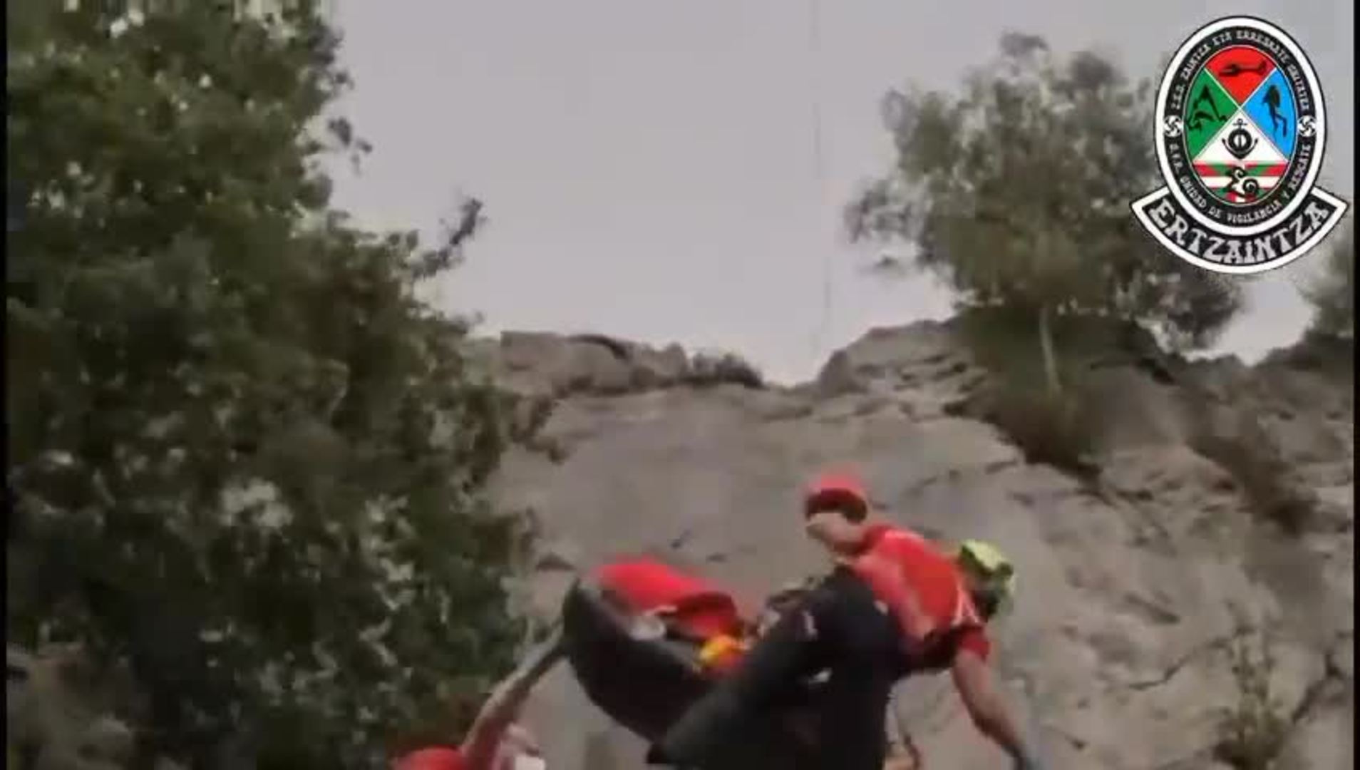 La Ertzaintza rescata a un escalador en el monte Oiz | El Correo