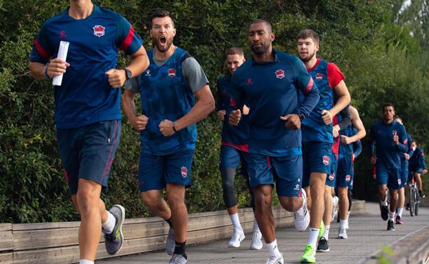 Carrera por el bosque para iniciar la intensa preparación del Baskonia