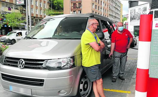 La ausencia de actividad en Eibar se nota en las gasolineras