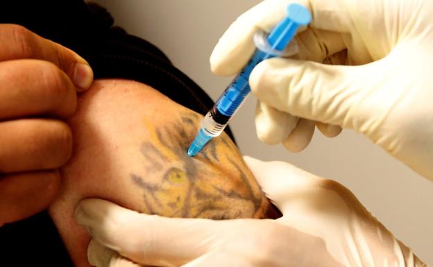 'Brazo Covid', el nuevo efecto secundario de la vacuna contra el coronavirus