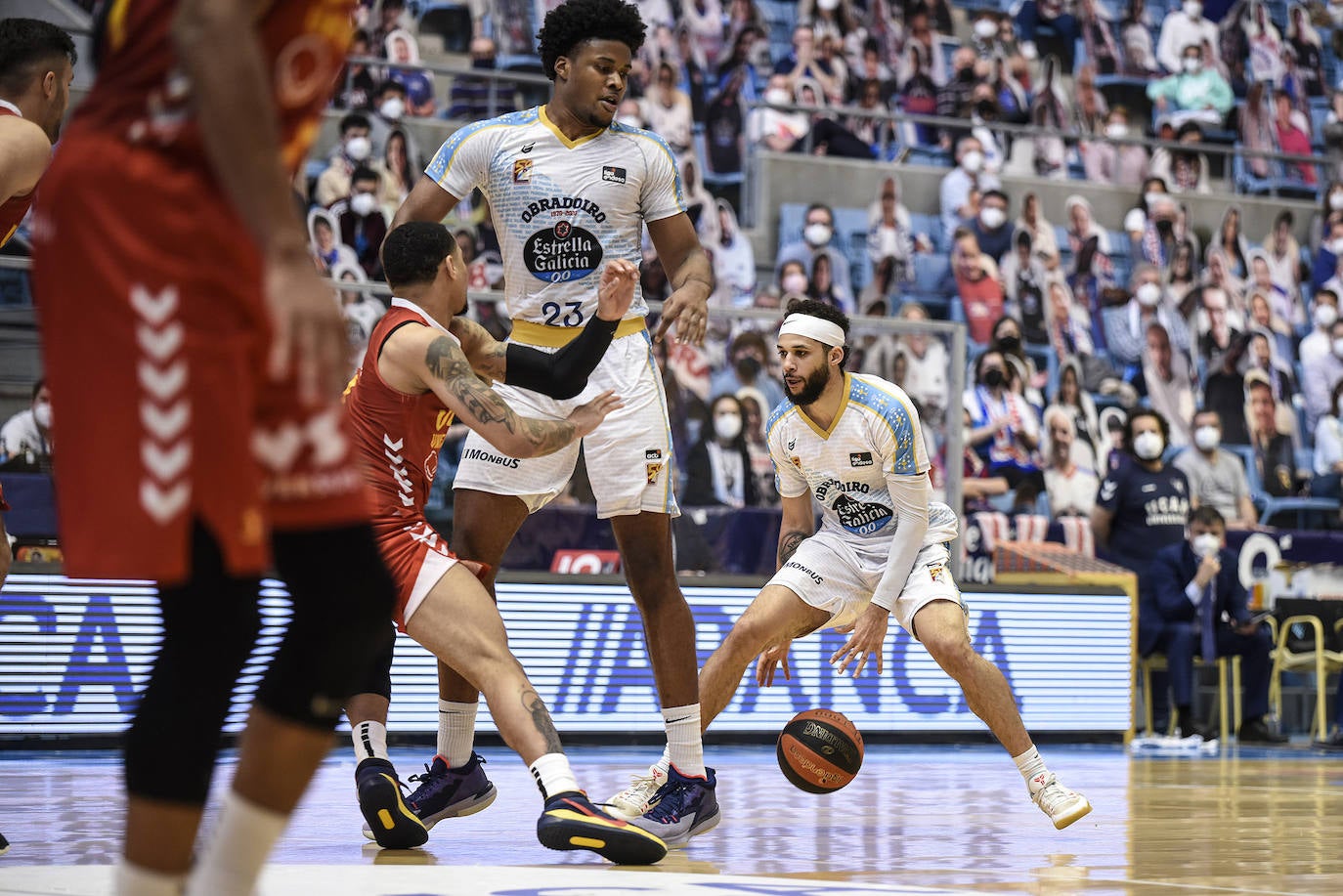 El Baskonia cierra el fichaje de Steven Enoch