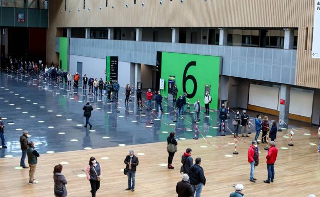 La Casilla y el pabellón 6 del BEC continuarán siendo vacunódromos