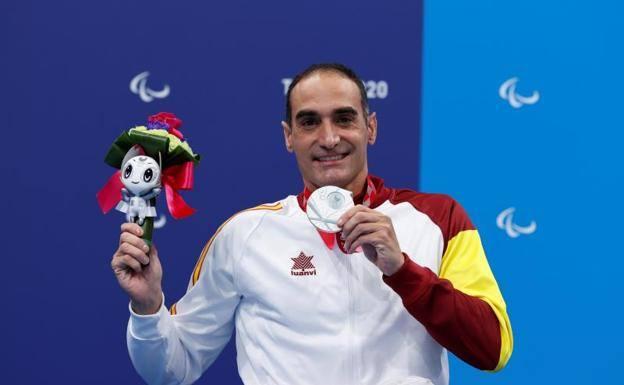 La natación da las dos primeras medallas de plata a España