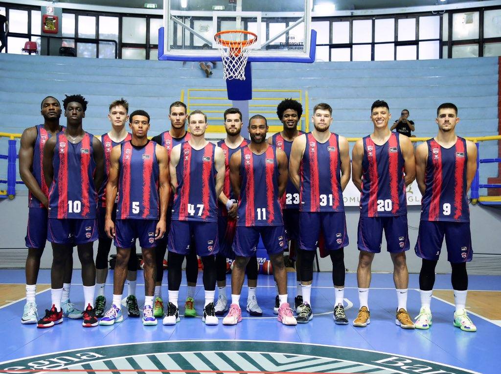 El Baskonia sabe sufrir para ganar en su primer amistoso de pretemporada