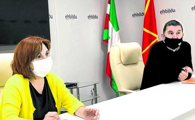 Podemos se suma a las críticas a Sortu por su apoyo a los 'ongi etorri'