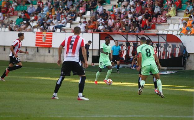 Movilla: «Hemos tenido más ocasiones, pero el Bilbao Athletic más acierto»