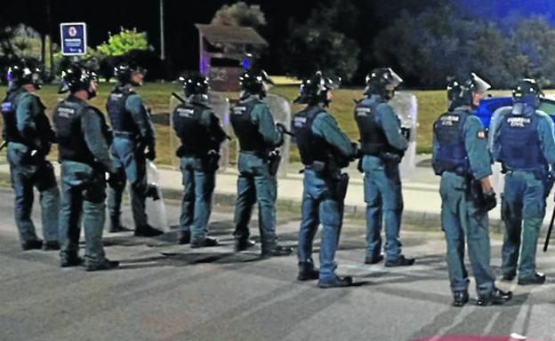 «Botellazos, borracheras, peleas, enfrentamientos con los policías, ¡parecía una horda de salvajes!»