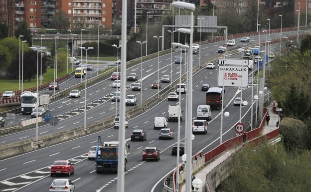 Euskadi lidera el desplome de las ventas de coches en España