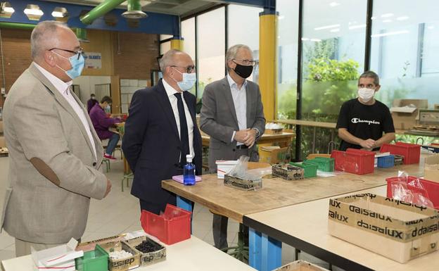 Álava deposita en el contenedor gris un 86% de residuos que podrían reciclarse