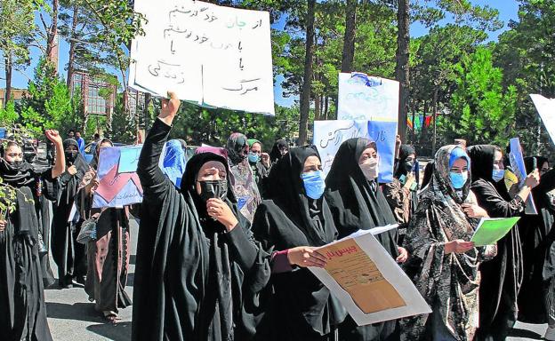 Las afganas marchan por sus derechos