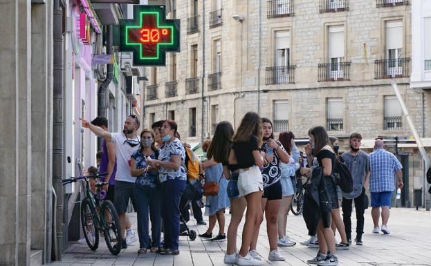 Calor bochornoso hasta el miércoles con máximas de 34 grados