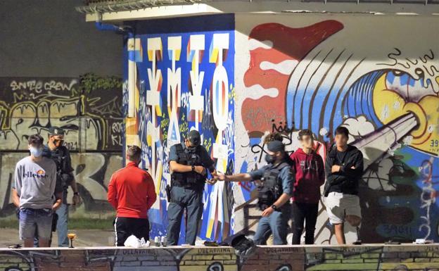 Noja se blinda al botellón