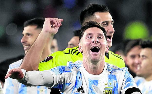 Messi es feliz con Argentina y bate un récord de Pelé