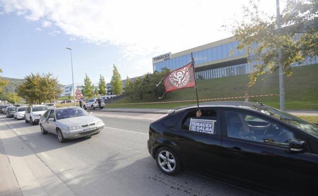 Cerca de doscientos trabajadores de Tubacex piden que se vote la continuidad de la huelga
