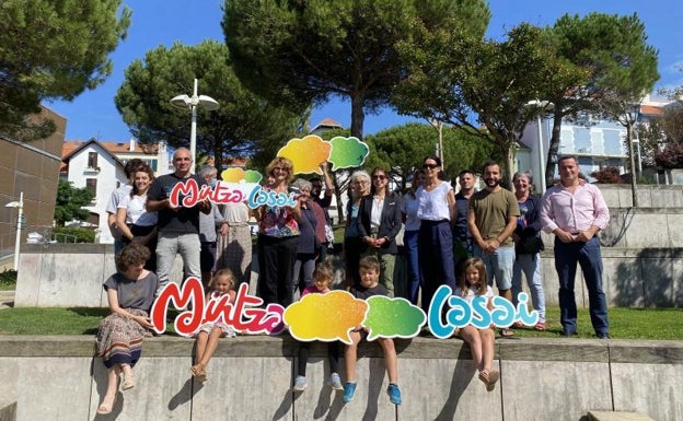 Mintzalasai euskararen aldeko jaialdia astelehenean abiatuko da Ipar Euskal Herrian