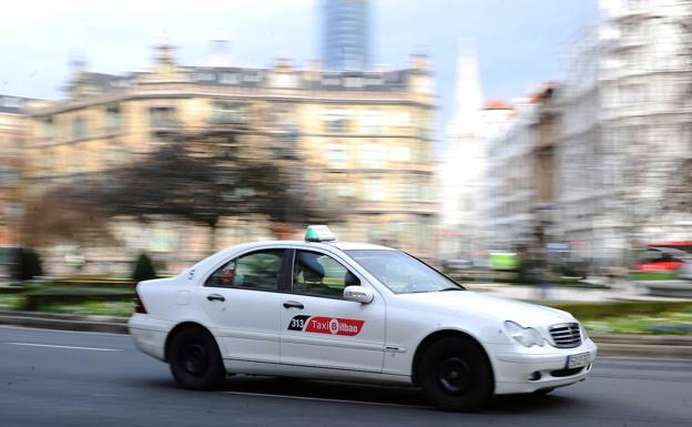 «En el confinamiento había servicios a los que iban en taxi con salvoconductos preparados»