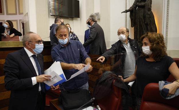 La oposición en Juntas coincide en que la pandemia ha dejado una «brecha» social en Álava