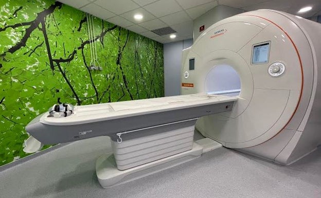 El hospital San Juan de Dios inaugura en Santurtzi una nueva resonancia magnética con tecnología basada en inteligencia artificial