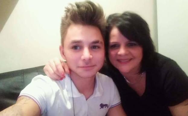 Alex, víctima de la brutal paliza de Amorebieta, trasladado al hospital de Gorliz