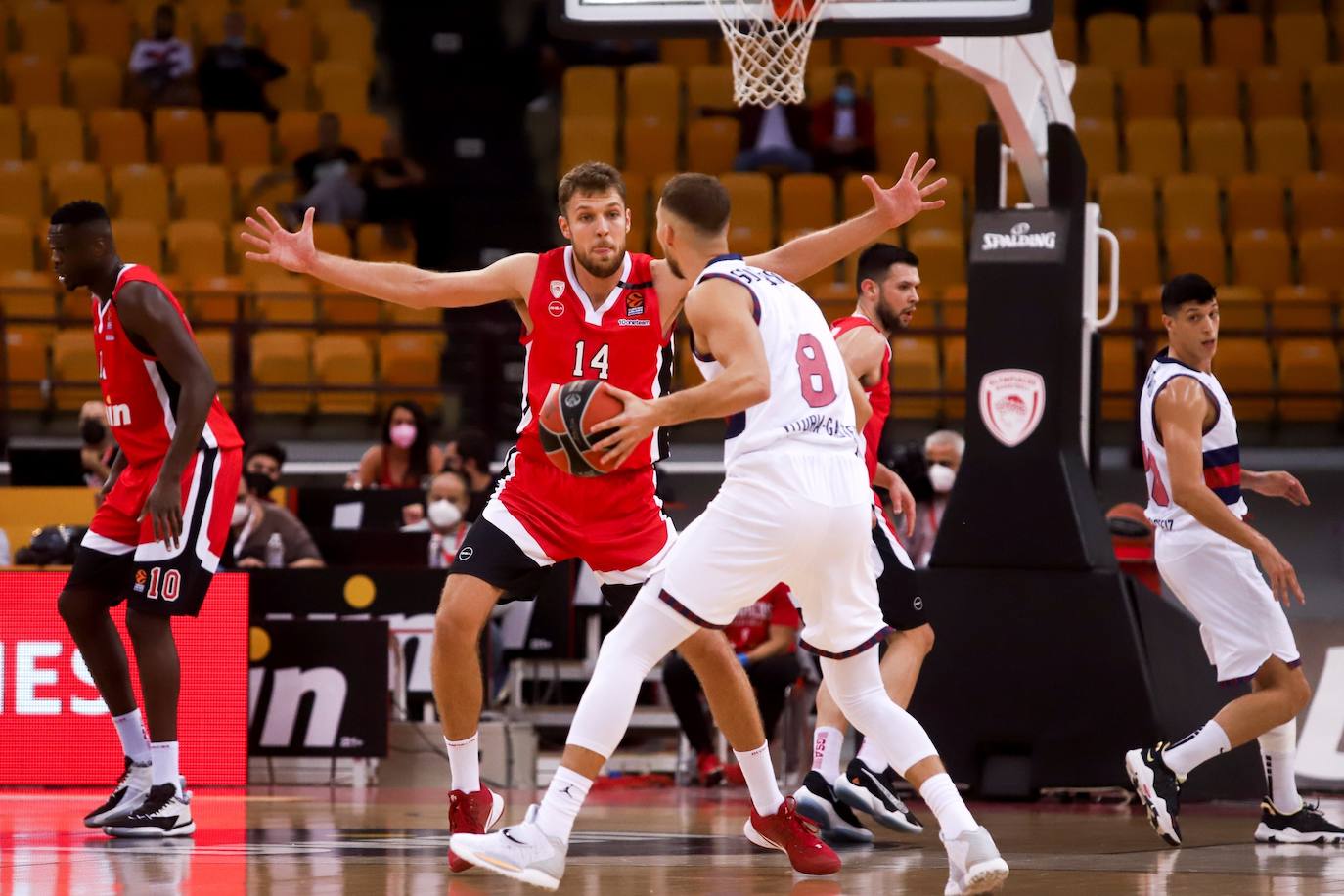 Las mejores imágenes del Olympiacos - Baskonia