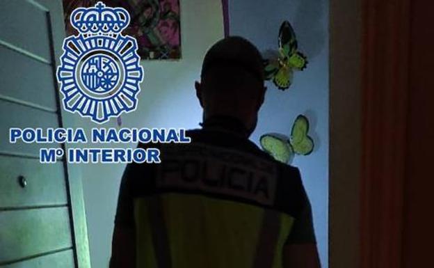 Secuestran a una embarazada y la rocían con lejía en Canarias