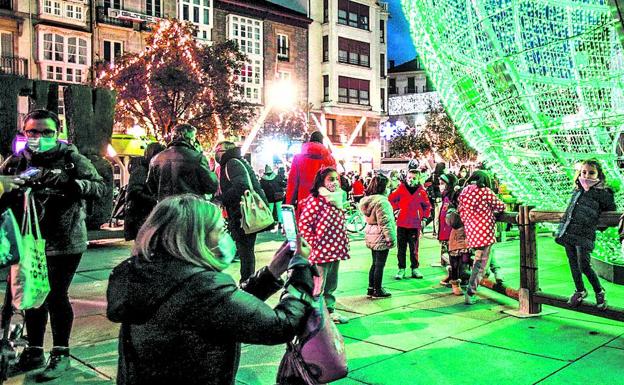Vitoria reforzará la iluminación navideña y adelantará su encendido al 26 de noviembre