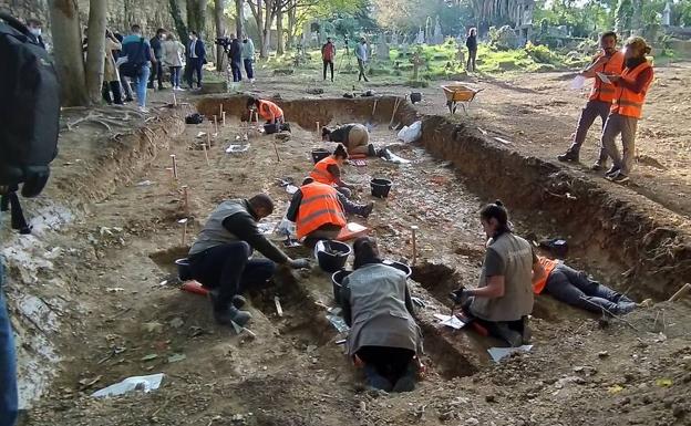 Las tumbas de Begoña cuentan su historia